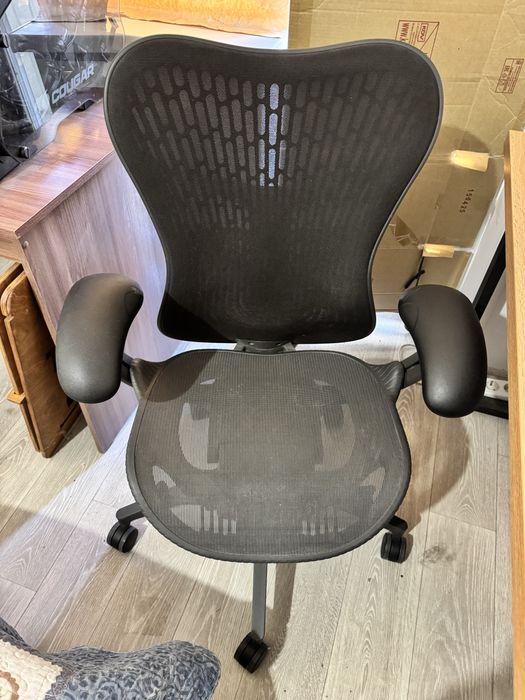 Herman Miller Mirra 2 кресло компьютерное