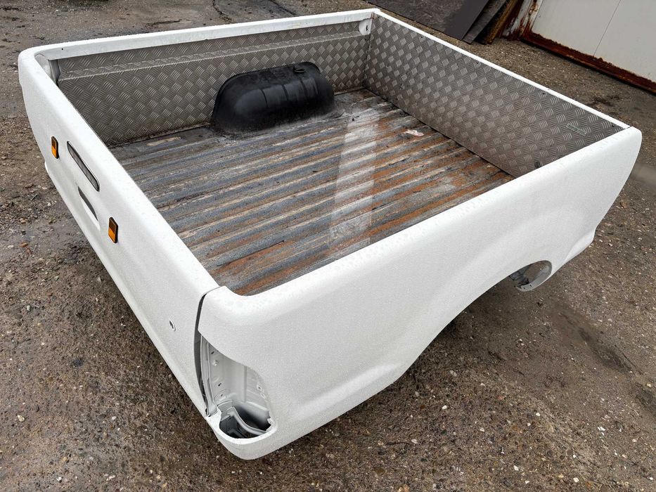 BENA TOYOTA HILUX EXTRA CAB 2005-2015 import ITALIA fara rugina
