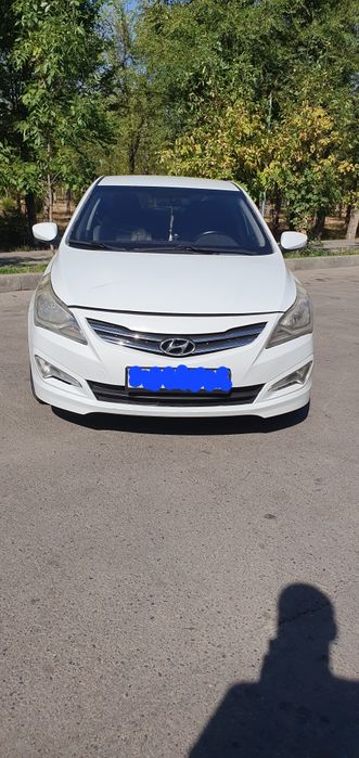 Hyundai accent 2014 год