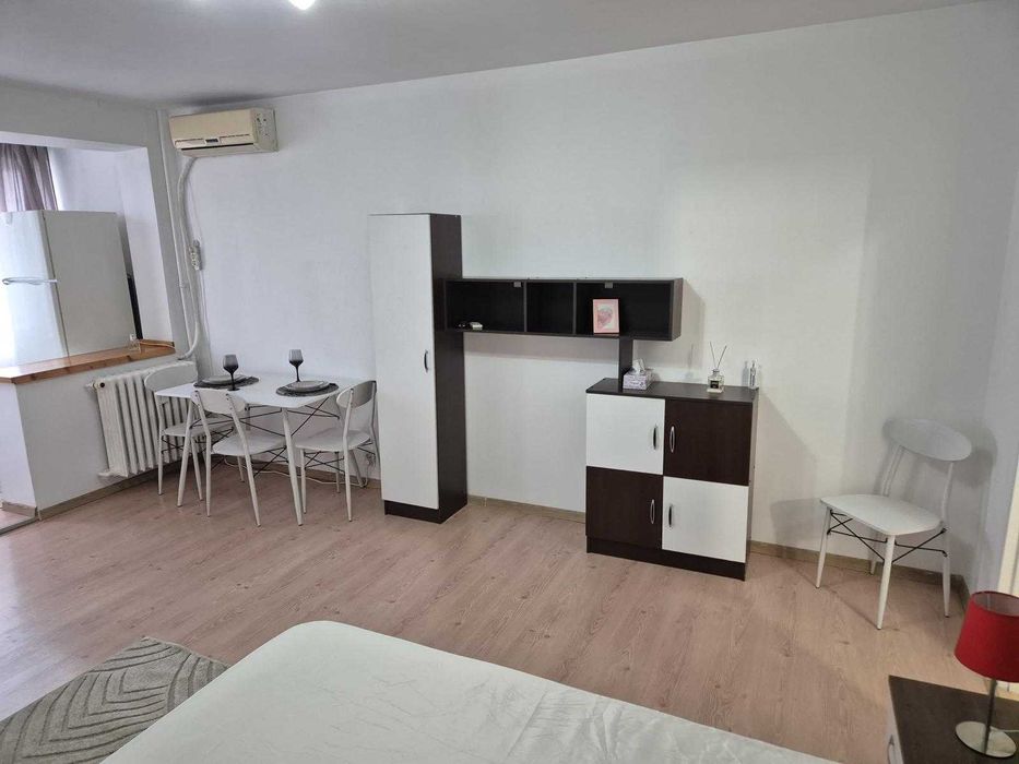Proprietar închiriez garsonieră – Metrou Dristor 2, etaj 8/10
