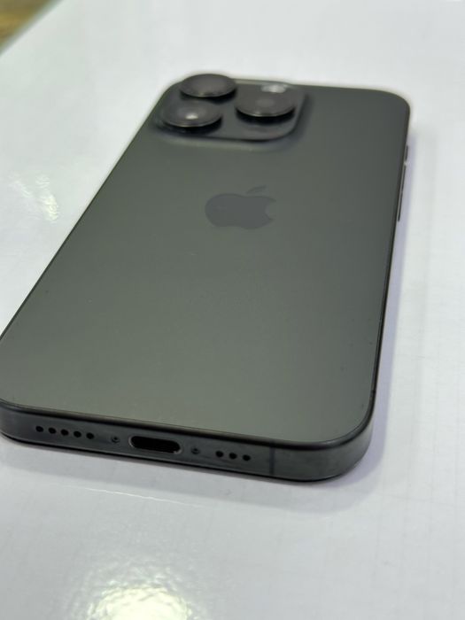 Продам Iphone 15 Pro 256 гб
