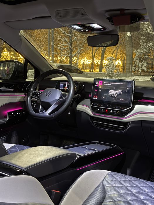 Volkswagen ID.6 CROZZ PRO, 601 km запас ход, 7-местный SUV, 84.8 kWh,