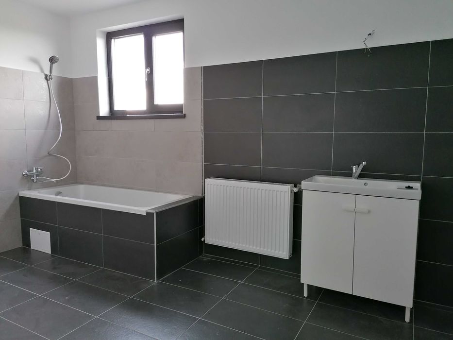 Casa 4 camere, la pret de apartament, rate la dezvoltator, (gaze, apa