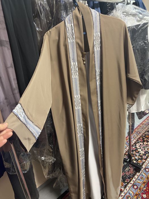 abaya sotiladi 200 min