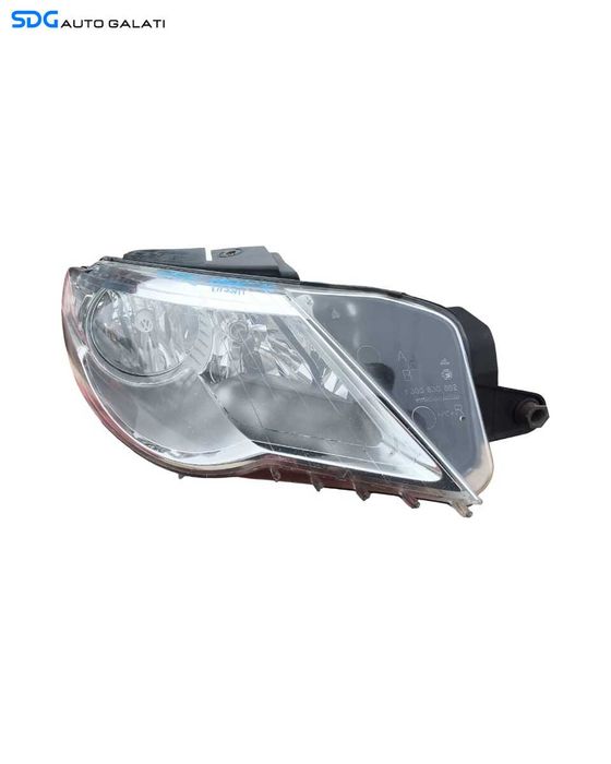 Far Dreapta FARA Xenon Volkswagen Passat CC 2008 - 2012 Cod 3C8941006D 0301239602 (Ureche Inferioara Reparata) [L1790]