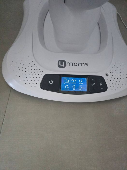 4  moms   leagăn