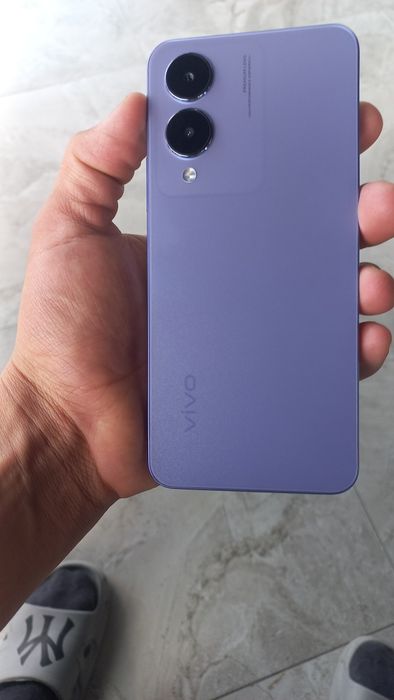 Vivo y17s sotiladi  narxi 100$