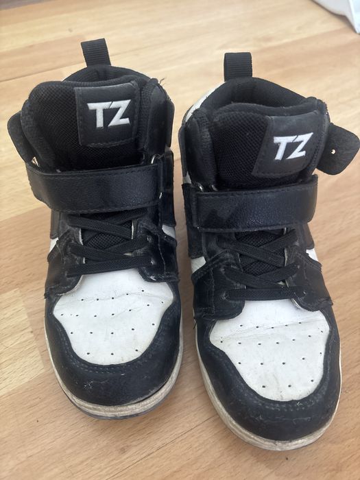 Кроссовки, ботинки   3000 тнг размер 30