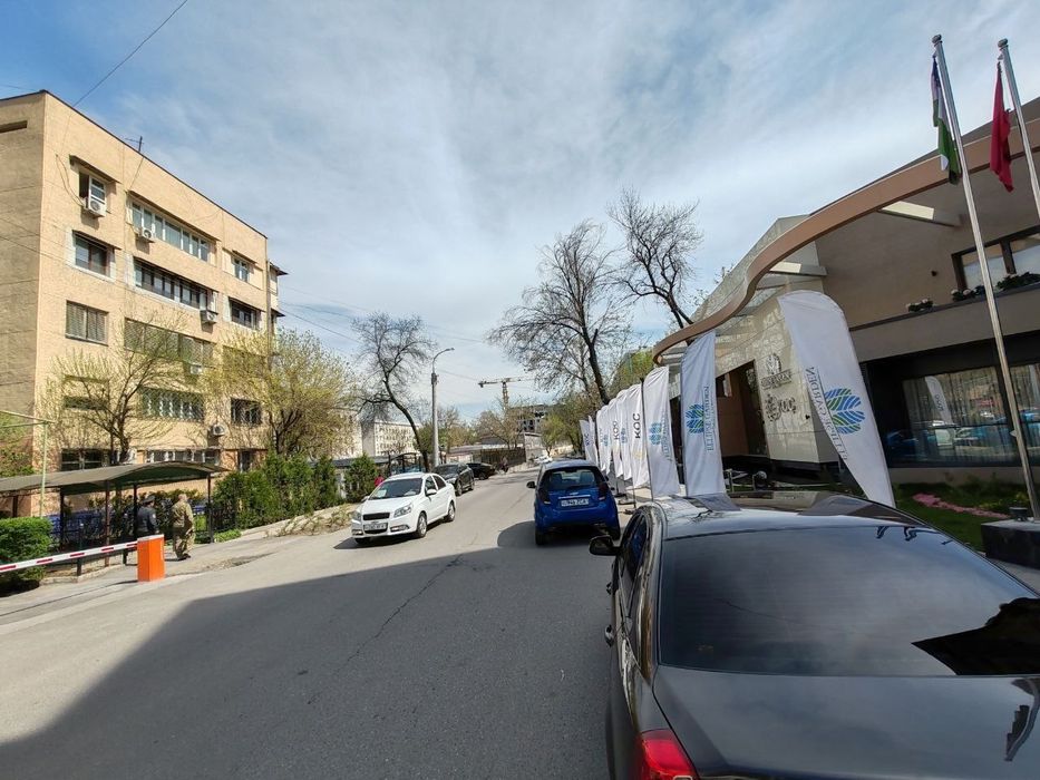 4/1/5 Дархан Спецплан 120кв. Подвал 80кв. Фасад 14м Под офис. 1 линия