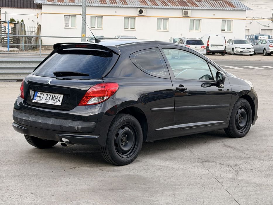 Peugeot 207 2009 benzină, 2.400 € — imagine 4