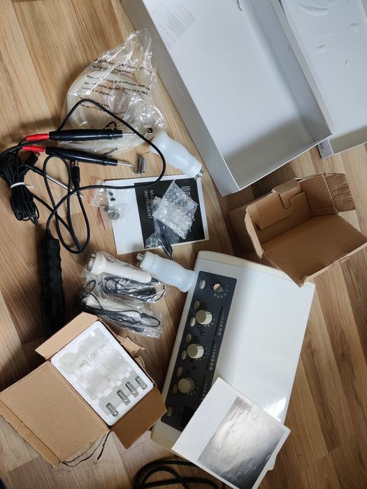 Aparat Multifunctional Infrumusetare Beauty Weelko F815 NOU in Cutie