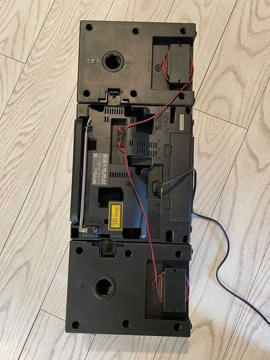 Sursa PC , Apple Mini Mac, Panasonic Boombox