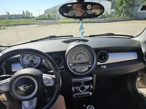MINI One 2009 — imagine 4