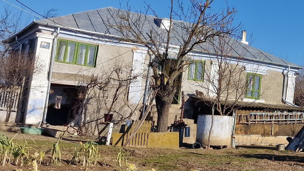 vand casa batraneasca, sat Horezu-Poenari, comuna Valea Stanciului