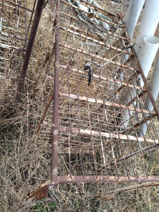 металлические столы из металла