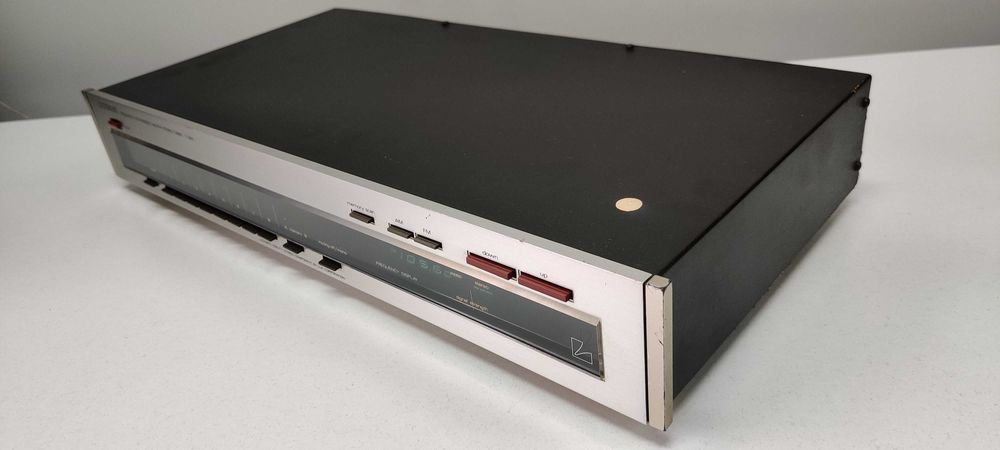 Luxman T 240 tuner radio de linie audio vintage pt amplificator