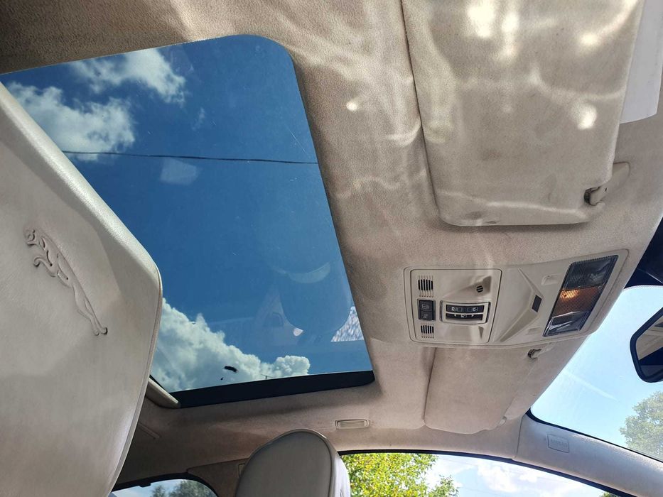 Dezmembrez Jaguar XJ 3.0 D V6 Auto 2012