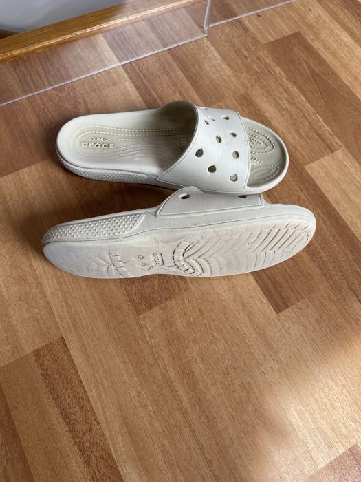 Slapi crocs 38 (m5 w7)