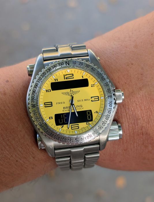 Breitling Emergency E56121 Cobra Yellow