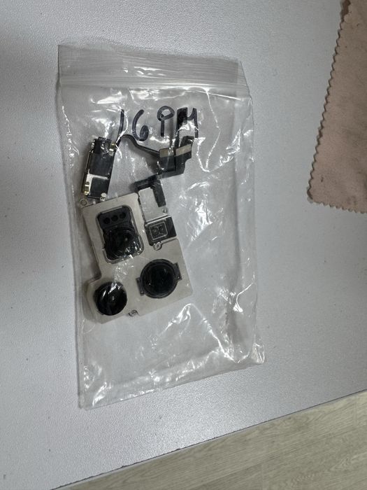 Piese originale Iphone 16 pro max