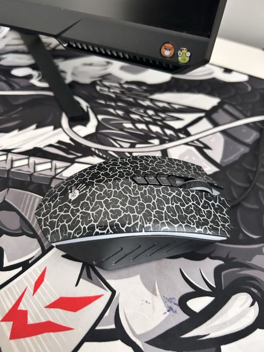 Продам клаву и мышь игровые