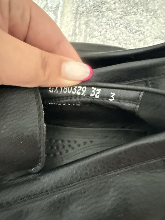 Продам туфли на мальчика