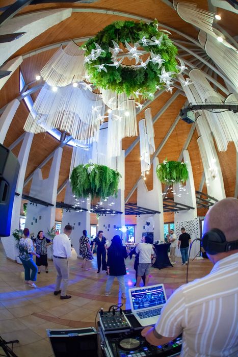 Dj/Mc evenimente nunti botezuri cununii petreceri private