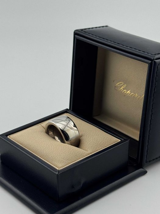 Кольцо Chopard  Chopardissimo