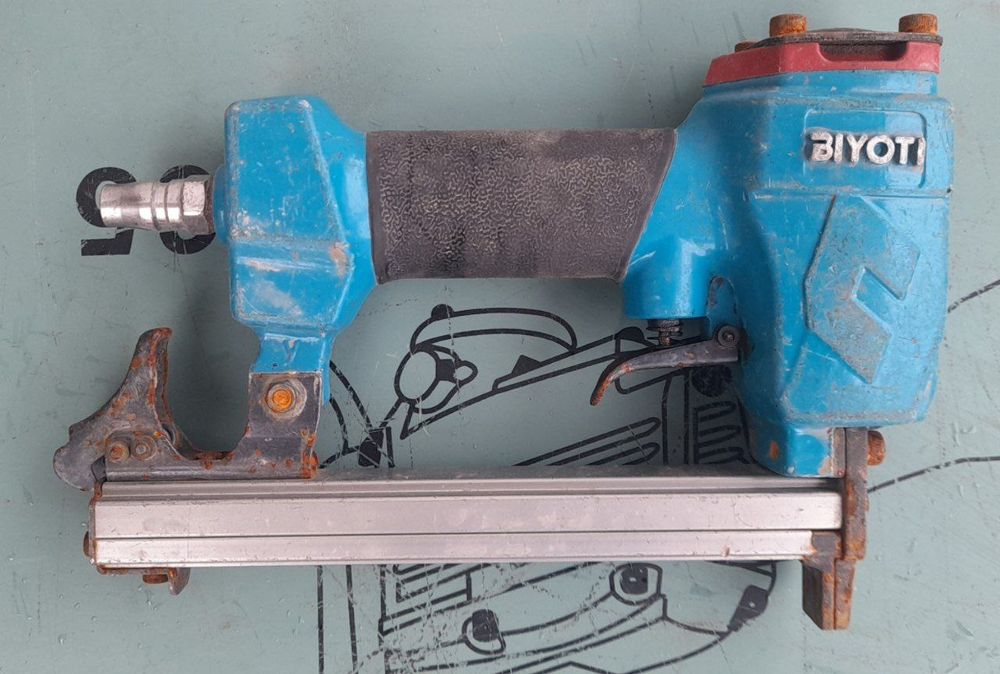 Pistalet stepler vozduxoviy