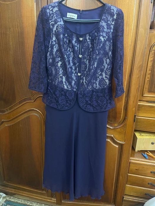 Платье нарядное Корея размер 8 (46), темно-фиолетовый цет,