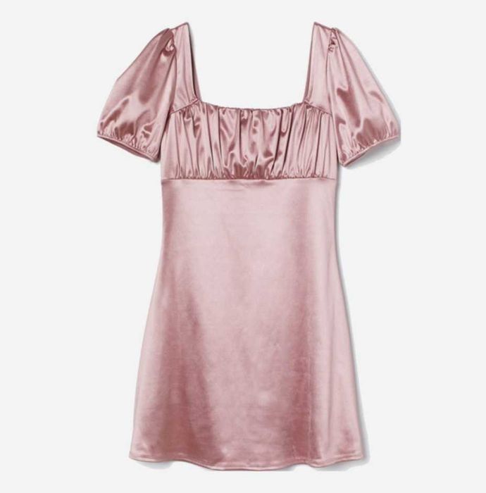 Рокля пепел от рози