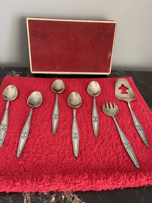 Набор мельхиор почти антиквариат.