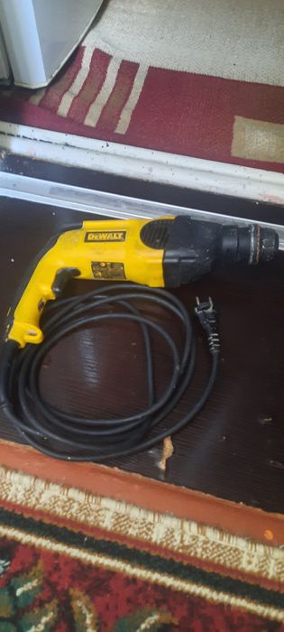 Прифаратор Dewalt