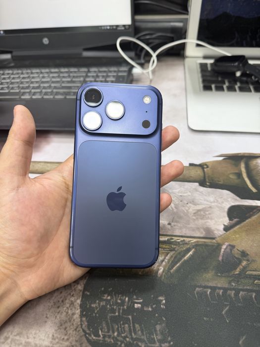 iPhone 17 Pro 256 Gb Blue