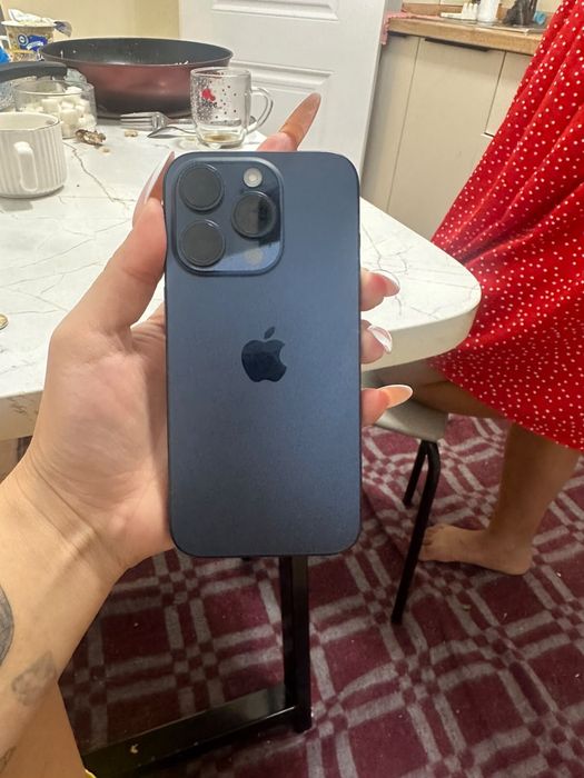 Iphone 15 pro  NANO SIM KARTA