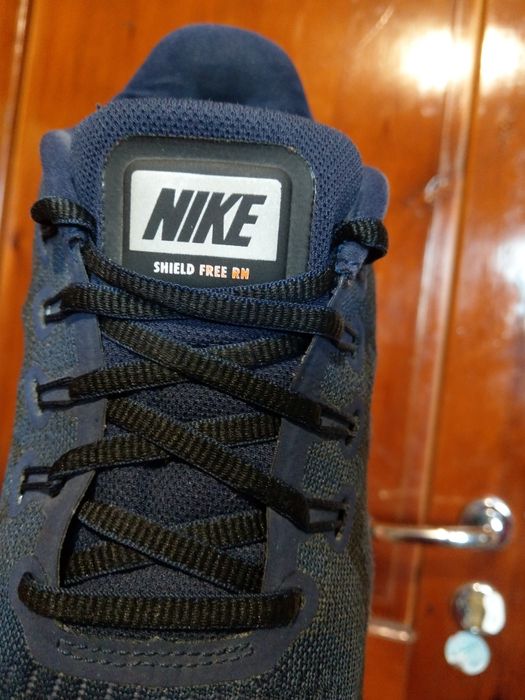 Nike Shield  Free Rn. 42нм. 26,5см.
