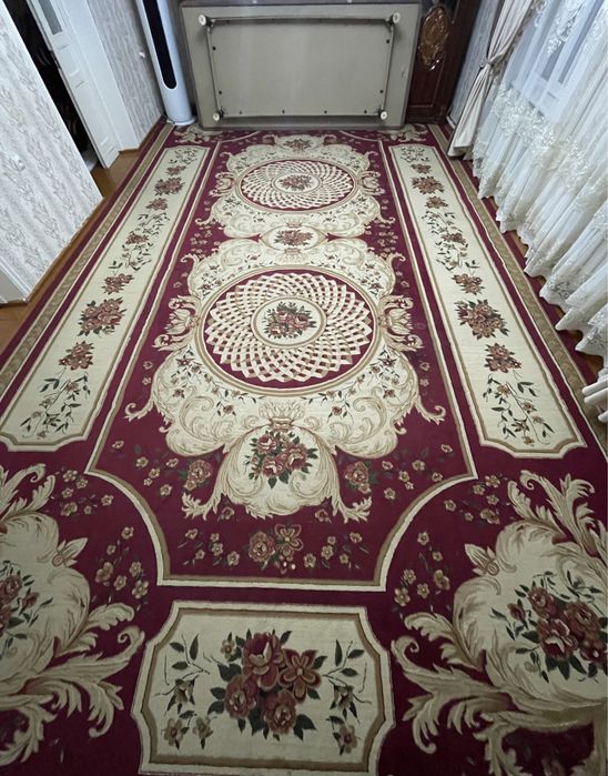 Продается ковер 4х7   Gilam sotildi 4x7