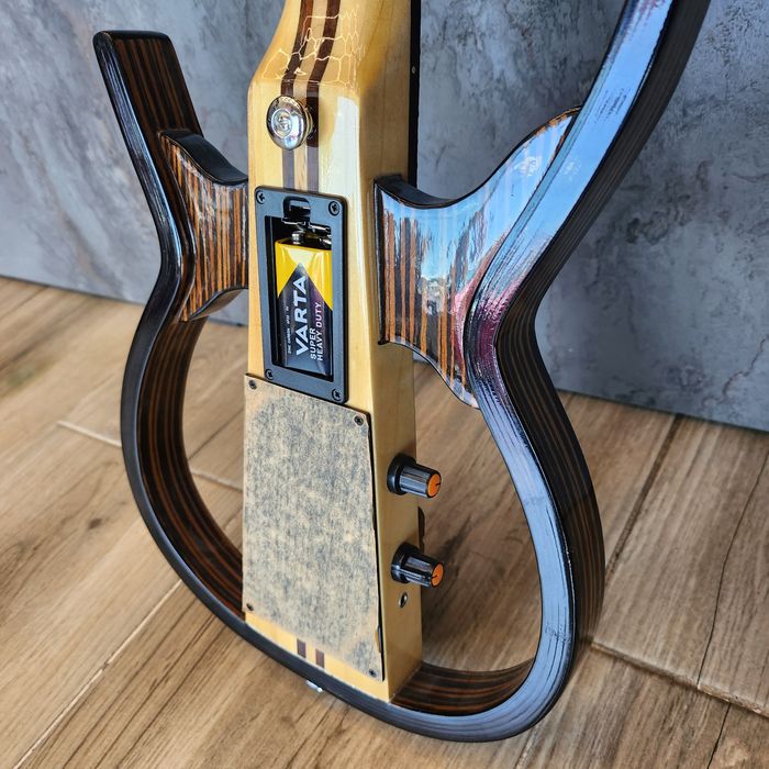 Amanet F28: Instrument muzica electric UKULELE (L)