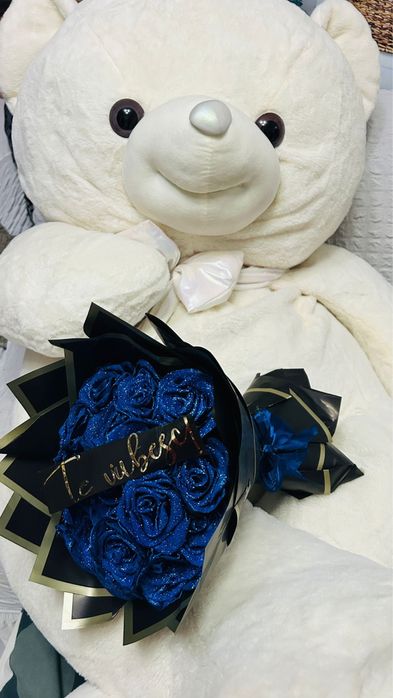 Buchete de trandafiri din satin,lucrate manual