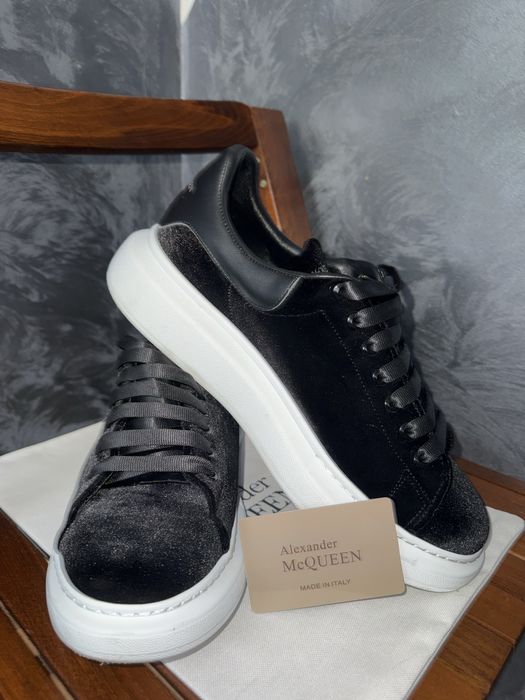 Alexander McQueen catifea 45