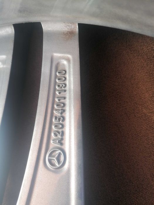 Оригинални 19 джанти за Mercedes C63 AMG