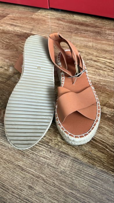 Sandale maro marime 42