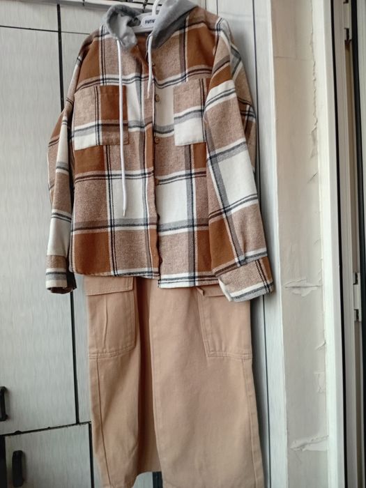 Продам рубашку и джинсы