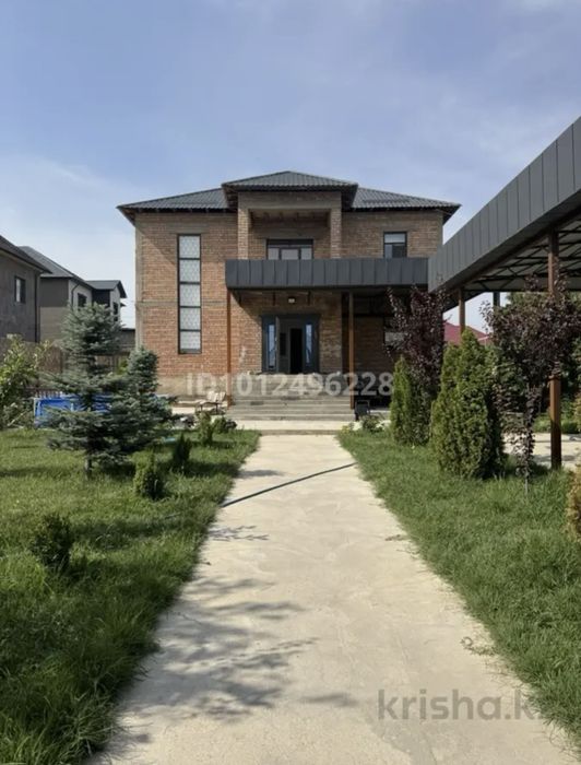 Продается дом двух этажный