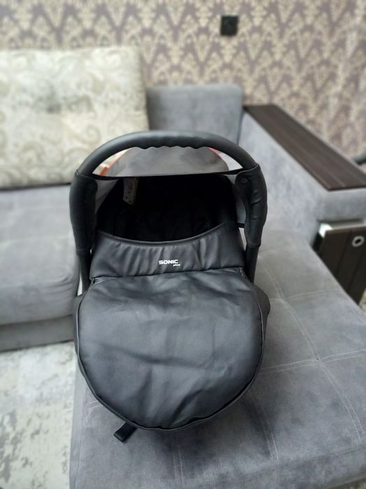 Продам коляску 3в1