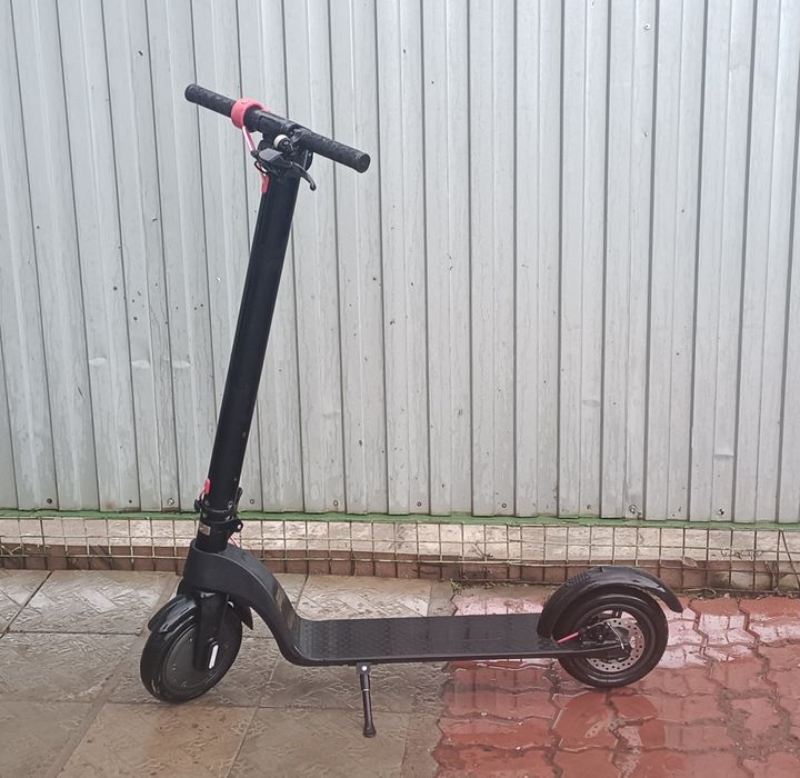 Продам самокат б/у на запчасти