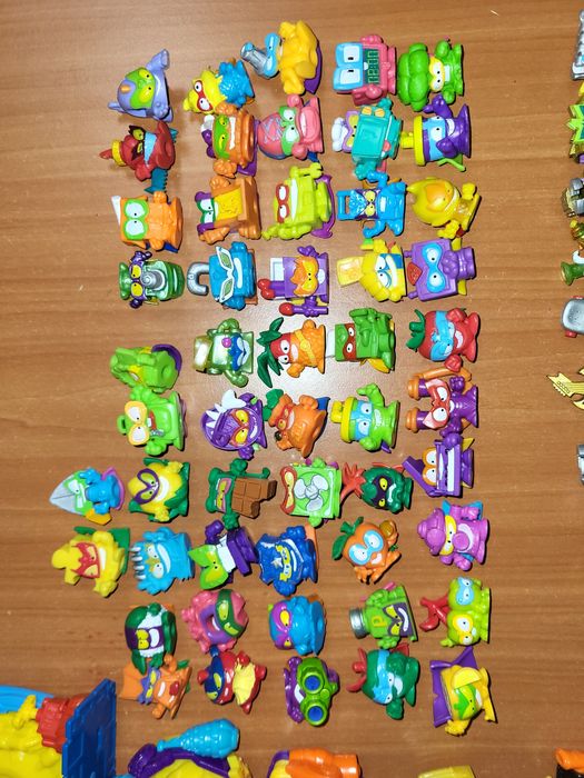 Figurine superzings: normale, rare, masinute