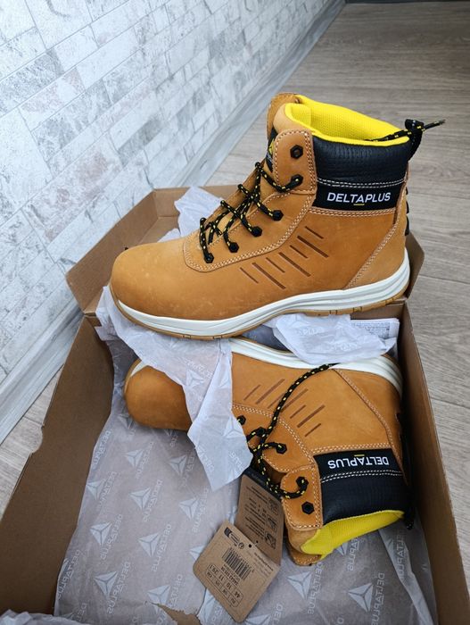 Спец Ботинки Delta Plus 44 размер. Новые 
Размер: 43
Тип обуви: Высока