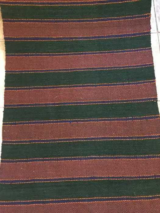 Traverse țesute manual