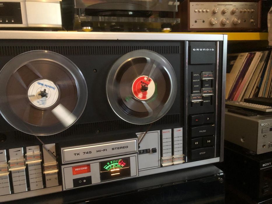 Magnetofon Grundig TK 745